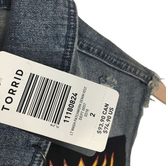 Torrid Patchwork Denim Vest Womens 2x Plus Blue Sleeveless Distressed NWT #G - Picture 6 of 9